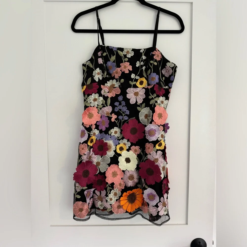 Storia 3D Floral Dress | Size: Large - Picture 4 of 7